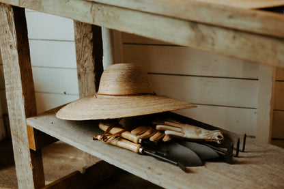 Gardener's Hat - Elegant